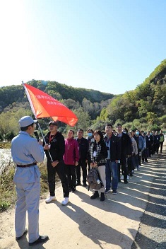 追尋紅色足跡 傳承延安精神——安彩高科第一期黨史學(xué)習(xí)教育培訓(xùn)班順利結(jié)課
