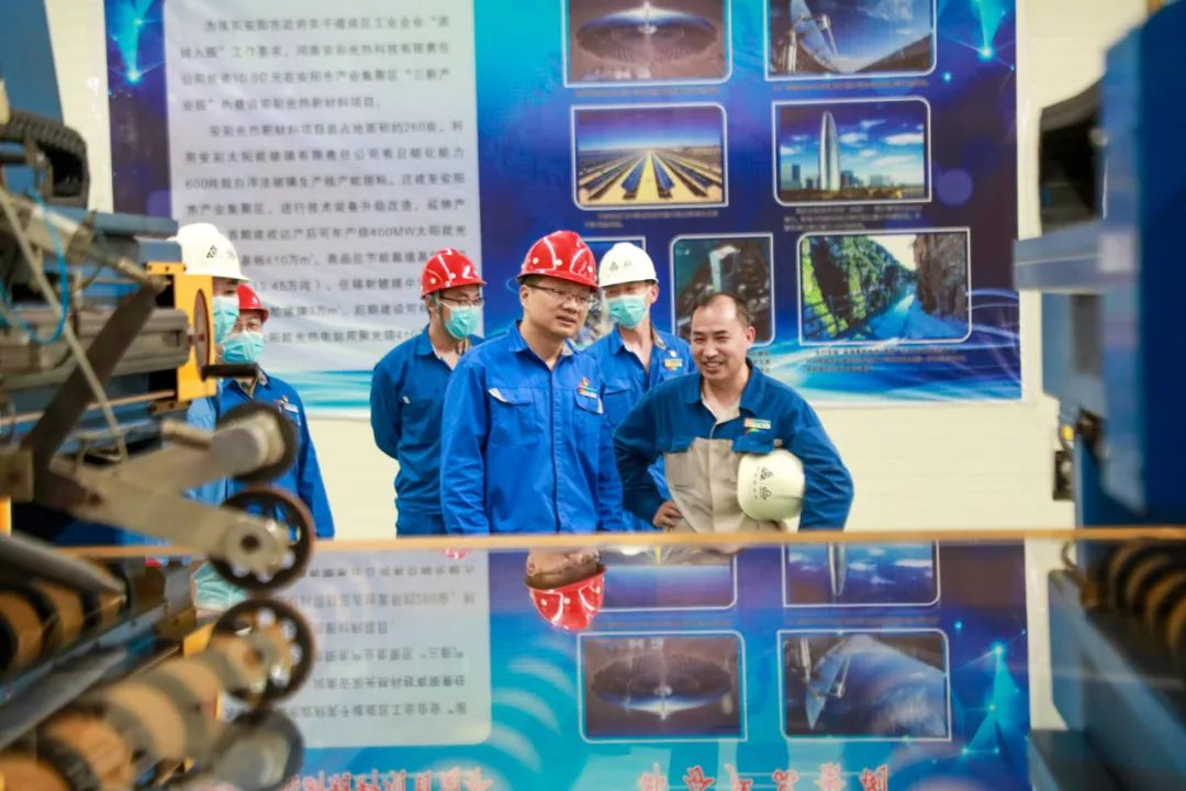 翠籠蒲艾香，慰問送安康——安彩高科總經(jīng)理端午節(jié)慰問一線職工