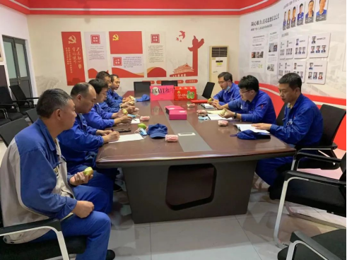 月光戰(zhàn)“疫”筆記∣心在一起 無懼風(fēng)雨 抗擊疫情 有我有你——安彩光伏新材料抗擊疫情紀(jì)實(shí)