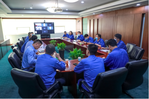 同心戰(zhàn)“疫”，守護(hù)月圓——安彩高科打響疫情防控和安全生產(chǎn)“雙線戰(zhàn)疫”