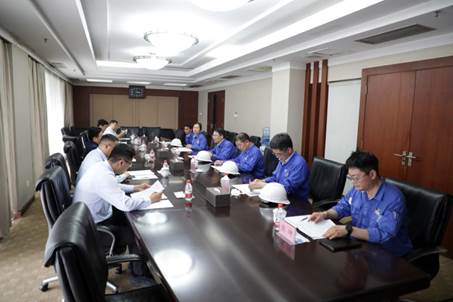 打造向上向前第一象限生力軍 錘煉甘于做人做事作難、受苦受累受屈的企業(yè)家隊伍——河南投資集團黨委書記、董事長劉新勇蒞臨安彩高科開展主題教育調(diào)研