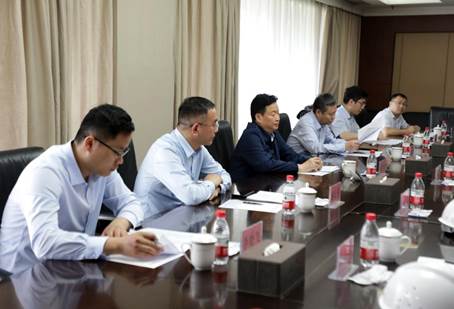 打造向上向前第一象限生力軍 錘煉甘于做人做事作難、受苦受累受屈的企業(yè)家隊伍——河南投資集團黨委書記、董事長劉新勇蒞臨安彩高科開展主題教育調(diào)研