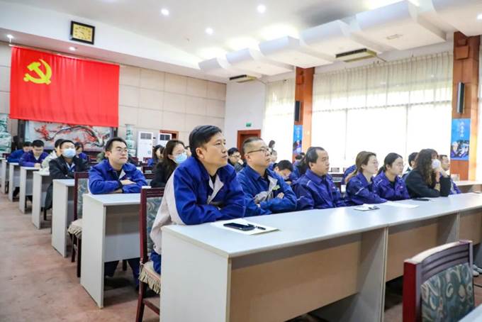 凝心聚力，同心篤行——安彩高科舉辦企業(yè)文化專題培訓(xùn)